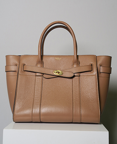 Zipped Bayswater, front view